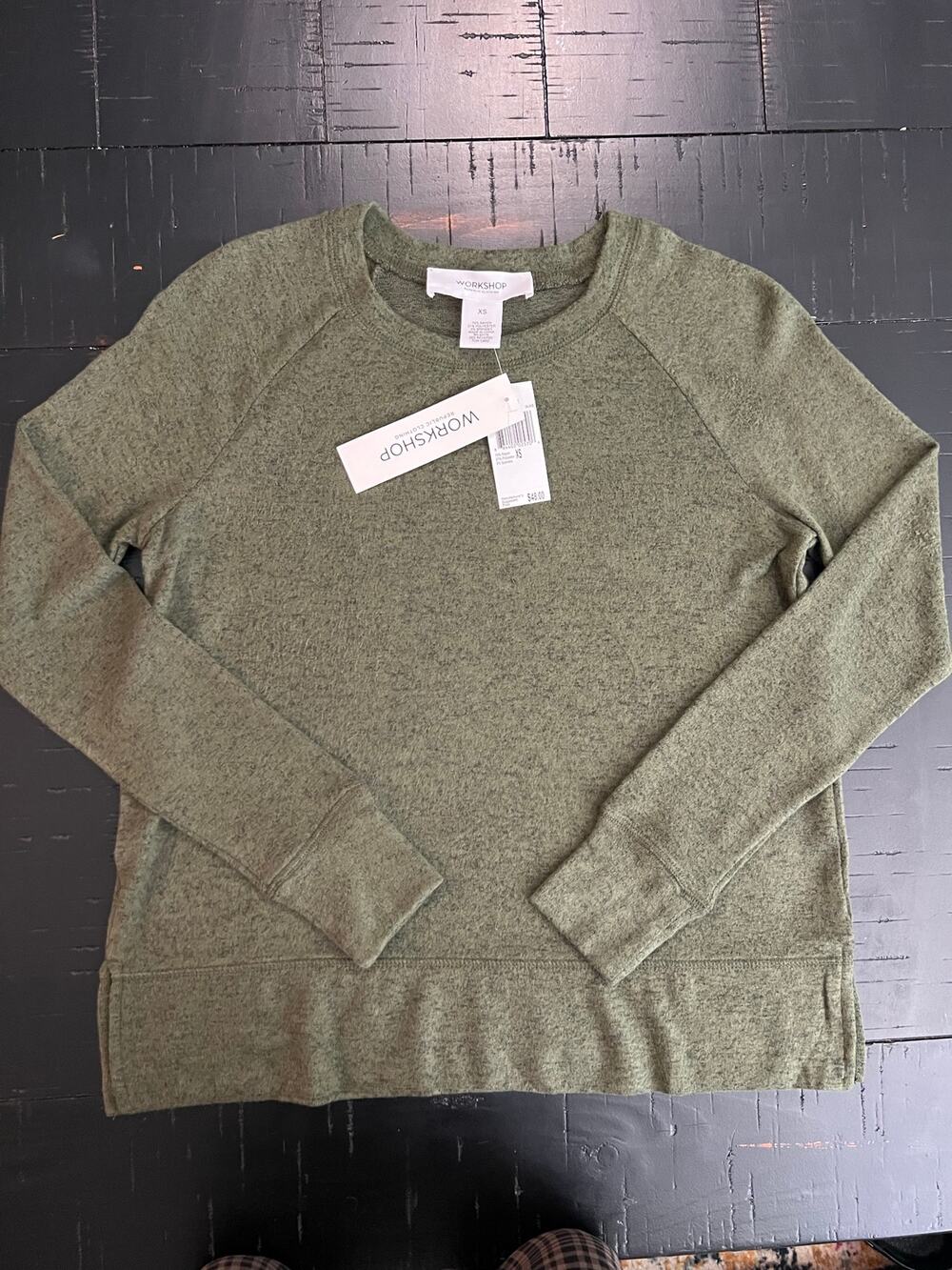 NWT XS Workshop Republic Clothing Olive Green Crewneck Raglan Cozy Sweatshirt - Picture 2 of 5